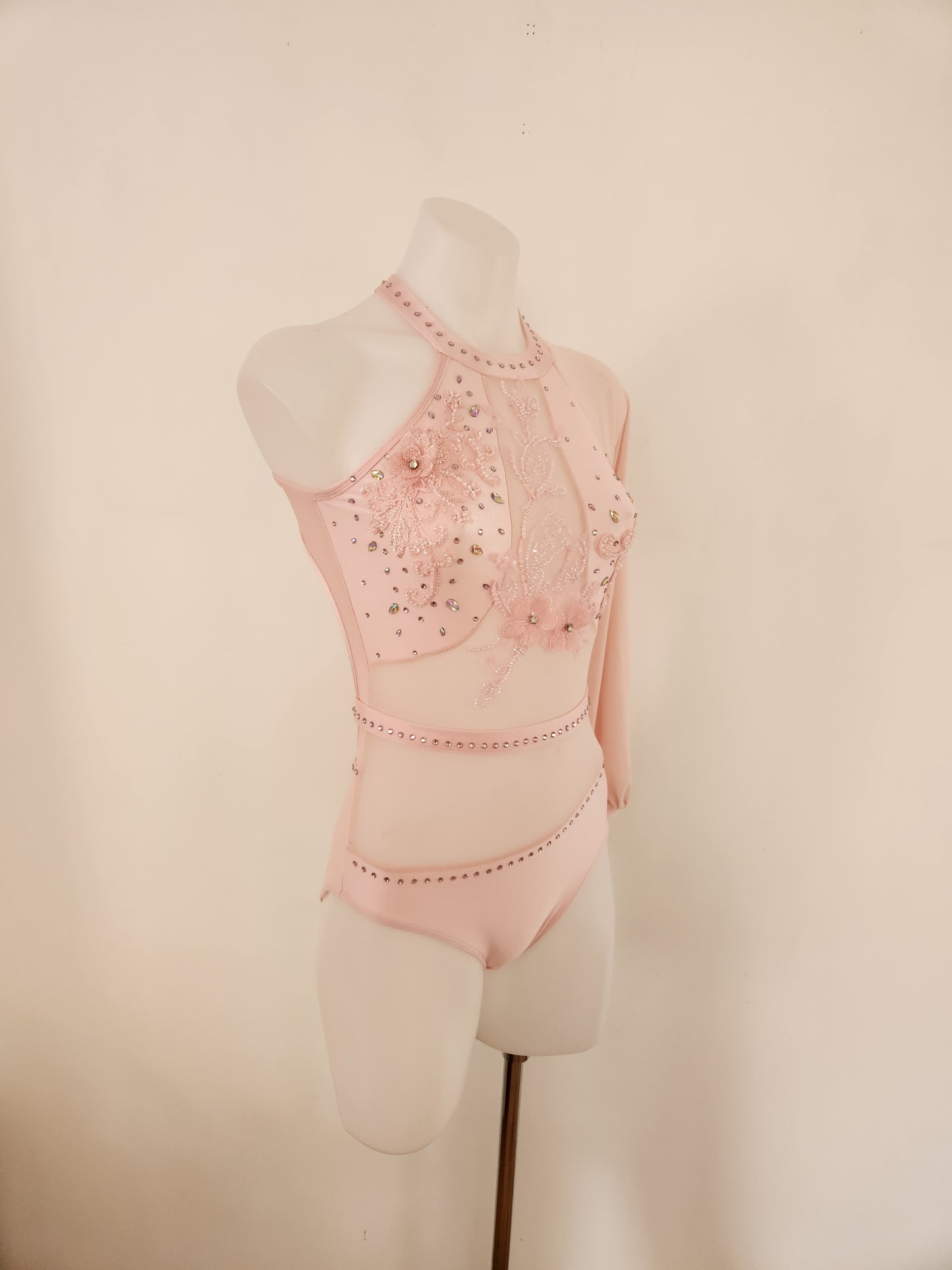Lyrical or contemporary - A8 (AXS)