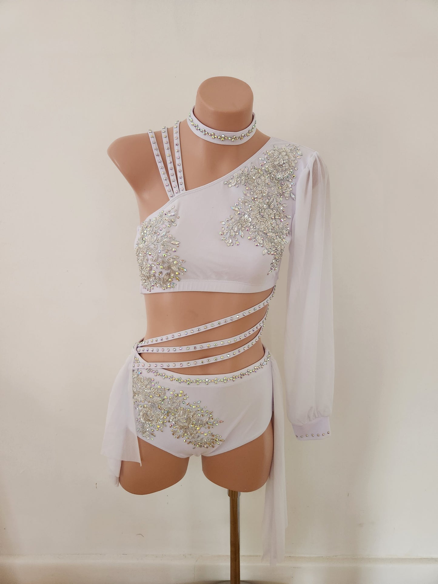 Lyrical - A8 (like AXS)